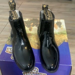 Falcon Unisex patent leather Shinny Short Boots from Mexico Size 18 NIB